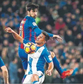  ?? FOTO: EFE ?? Señalado André Gomes tuvo una actuación decepciona­nte y la grada se lo recriminó