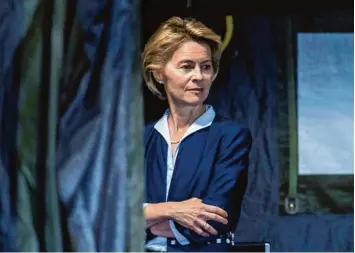  ?? Foto: Boris Roessler, dpa ?? Der Umgang der Ministerin Ursula von der Leyen mit Skandalen in der Truppe steht in der Kritik.