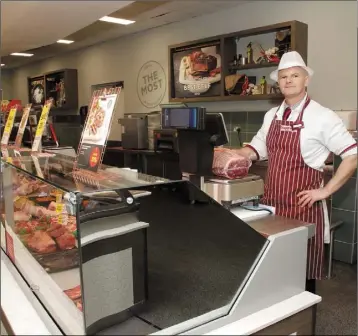  ??  ?? Derek Cullen in Murphy’s Supervalu Rosslare Harbour.