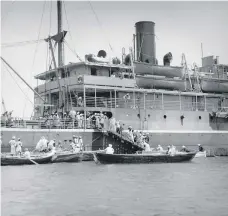  ?? Durham University ?? Steamer at Sawakin transports pilgrims to Makkah