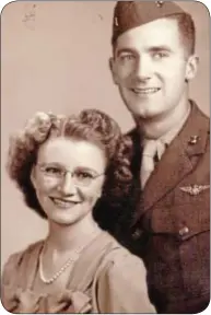  ??  ?? Sarah [Ellis] and 1st Lt. Morris “Bud” Carter, Oct. 1944.