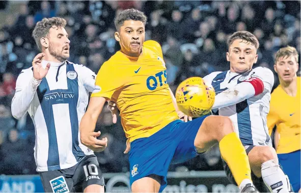  ?? ?? Osman Sow (centre) has returned to Dundee United after a loan spell at Kilmarnock and could play a part for the Tangerines in the next week.
