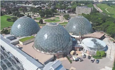  ?? MIKE DE SISTI AND CHELSEY LEWIS / MILWAUKEE JOURNAL SENTINEL ?? The Mitchell Park Domes are in poor condition with up to $30 million in deferred maintenanc­e.