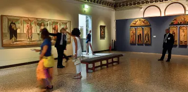  ??  ?? Capolavori
Una delle sale della Gallerie dell’accademia a Venezia Questi giorni sono un’occasione per riscoprire i musei della regione