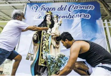  ?? JOSEFINA VILLARREAL ?? En Puerto Colombia preparan un altar para la Virgen del Carmen.