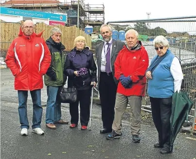  ?? Nicolson. Picture: Dougie ?? John Dudgeon and Keith and Anne Ormond of Bellyeoman Community Council, Councillor William Campbell and Ken Barker and Wilma Allday of Bellyeoman Community Council.