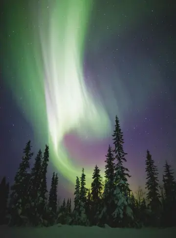  ??  ?? The best ways to see the Northern Lights with kids