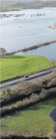  ?? ?? Après plusieurs jours de fortes pluies, les champs situés en zone inondable, à Prinquiau, entre l’estuaire de la Loire et les marais de Brière, étaient inondés le 9 janvier 2024.