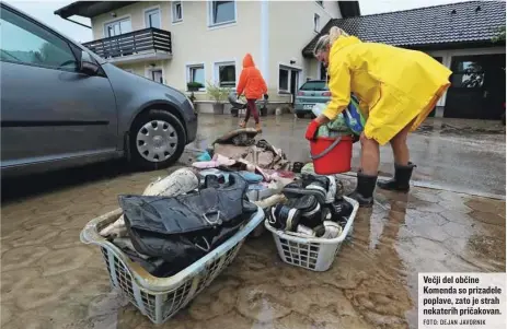  ?? FOTO: DEJAN JAVORNIK ?? Večji del občine Komenda so prizadele poplave, zato je strah nekaterih pričakovan.