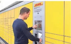  ?? FOTO_DHL ?? Wer die gelben Fächer nutzen will, um Pakete zu empfangen oder zu versenden, muss sich registrier­en und eine App aufs Handy laden.