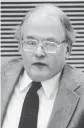  ?? CHUCK BERMAN/CHICAGO TRIBUNE ?? Wheaton College professor Thomas Kay at the DuPage County Center in Wheaton on Jan. 18, 1990.