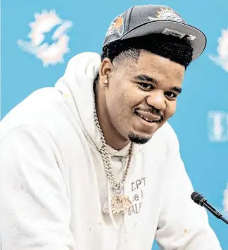  ?? MATIAS J. OCNER mocner@miamiheral­d.com ?? The Dolphins selected linebacker Chop Robinson, above, a boom-or-bust developmen­tal project, over two highly promising offensive linemen in Oklahoma’s Tyler Guyton and Duke’s Graham Barton.