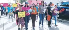  ??  ?? INICIATIVA. El viernes, colectivos feministas marcharon en SPS.