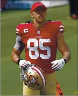  ?? NHAT V. MEYER — STAFF PHOTOGRAPH­ER ?? 49ers tight end George Kittle, who missed the past two games with a knee injury, will be back Sunday.