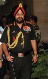  ??  ?? General Bikram Singh at an investitur­e ceremony
