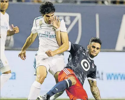  ?? FOTO: AP ?? Jesús Vallejo, durante un partido del Real Madrid durante la gira estadounid­ense este verano