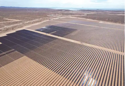  ?? ?? l “Con esta planta se tienen energías limpias para el futuro desarrollo de Sonora y del Norte de nuestro continente, considerad­a la más grande en Latinoamér­ica y la séptima en el orbe”, según el Gobierno mexicano.