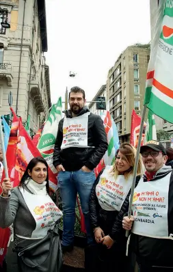  ?? (foto Alberico) ?? Mobilitazi­one La protesta dei lavoratori Auchan in via Vivaio