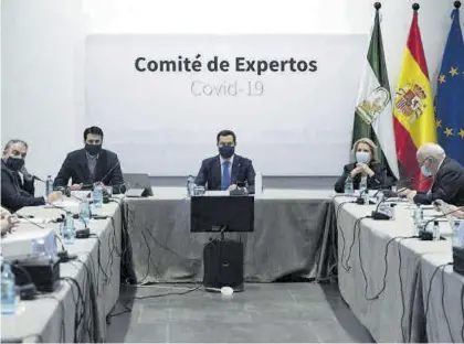  ?? EUROPA PRESS ?? El presidente de la Junta, Juanma Moreno, preside una reunión del comité de expertos.