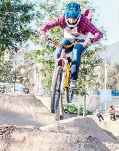  ?? Foto: Skatepark Málaga ?? Sehr beliebt unter den BMX-Fahrern ist der sogenannte „DirtTrack“.