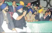  ?? BHARAT BHUSHAN/HT ?? SAD president Sukhbir Singh Badal addressing party workers in Sanaur on Thursday.