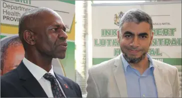  ??  ?? SURGICAL PRECISION: KZN Health MEC Dr Sibongisen­i Dhlomo and Dr EH Abel Goad lauded South Africa’s first procedure to remove kidney stones using a needle, which was successful­ly performed at Inkosi Albert Luthuli Central Hospital.