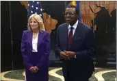  ?? DIRK HEINRICH — THE ASSOCIATED PRESS ?? U.S. First Lady Jill Biden with Namibian President
Hagers Geingob at State House in Windhoek, Namibia, on Wednesday.