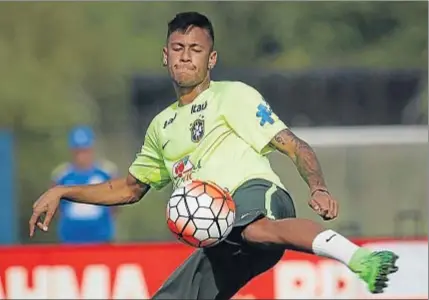  ?? EDUARDO MUNOZ ALVAREZ / EFE ?? Neymar, durante uno de los entrenamie­ntos de esta semana de Brasil en Estados Unidos