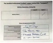  ??  ?? Scot Gardiner (right) was shocked that the alleged Dundee voting slip (above) did not arrive at the SPFL on time
