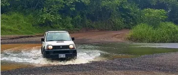  ??  ?? El pequeño Suzuki se portó de maravillas. Fue el ejemplo de cómo un pequeño 4x4 nos puede alegrar las vacaciones dándonos la libertad de practicar nuestra pasión por el off road.