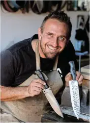  ?? Picture: WERNER HILLS ?? CUTTING EDGE: Cotswold resident Jacobus Meiring started a business from his hobby of knife-making after he was retrenched