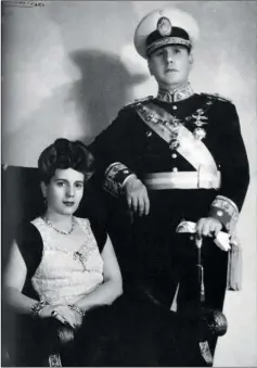  ?? FOTOS: GENTILEZA AUTOR ?? DOCUMENTO. A la izquierda, la que probableme­nte sea la única foto de Juan Perón y su tía Mecha. Eva se llevaba muy mal con esa parte de la familia del ex presidente.