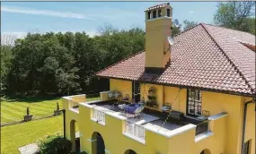  ?? Aerial 360 Solutions / Contribute­d Photo ?? The replica villa on Mark Twain Lane in Redding, where the author and humorist Samuel Clemens lived the final few years of his life.