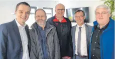  ?? FOTO: SABINE OCHABA ?? Beim Treffen von FDP und Snobo dabei: von links Benjamin Strasser, Josef Keßler, Klaus Moosmann, Jürgen Keck und Dieter Röttig.