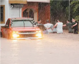  ??  ?? En Hermosillo también hubo inundacion­es.