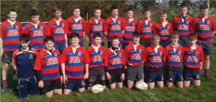  ?? The victorious Castleisla­nd Under 14 team ??