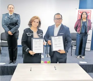  ?? /KARLA MUÑETÓN ?? La Secretaría de Seguridad Ciudadana y el Centro de Integració­n Juvenil A. C. firmaron un convenio para combatir el consumo de drogas