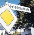  ?? Foto: Pitt Schurian ?? Tatort Friedenstr­aße in Schwabmünc­hen: Hier wurde eine junge Frau entführt.
