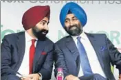 ?? HT/FILE ?? Shivinder Mohan Singh (left) and Malvinder Mohan Singh