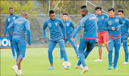  ?? Foto: Angelo Chamba / EXTRA ?? Imágenes del entrenamie­nto de la Tri en la Casa de la Selección, tras su goleada ante Trinidad y Tobago.