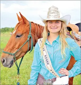  ?? SUBMITTED PHOTO ?? Shayla Fox, 18, daughter of Fannie Davenport, won the 2017 Lincoln Riding Club queen crown and will preside over the 2018 Lincoln Rodeo.