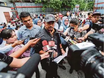  ??  ?? MUSTAFAR ketika sidang media selepas Operasi Mega 3.0, semalam.