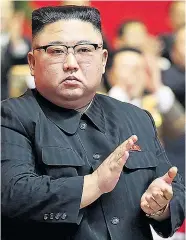  ??  ?? Kim Jong-un steht innenpolit­isch unter Druck. Sein Wirtschaft­splan sei gescheiter­t, gab er beim Parteitag der Arbeiterpa­rtei zu. Er sucht nun nach Bündnissen mit anderen Staaten, „die dem Imperialis­mus entgegenst­ehen“. Und er lässt neue Waffen bauen.