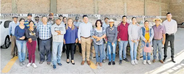  ?? LUPITA TOLEDO ?? Apoyan a las personas de escasos recursos económicos.