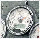  ??  ?? Speedomete­r frozen at twice the speed limit
