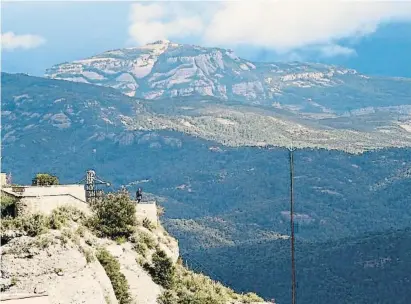  ?? Gemma Miralda /ARXIU ?? Vistes de la Mola, un dels cims de referència del parc de Sant Llorenç del Munt i l’Obac