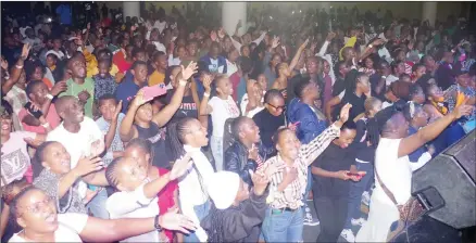  ?? ?? A section of fans who came to witness the live recording at Mavuso Trade and Exhibition Centre Main Hall.