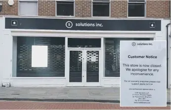  ?? SAM MORTON ?? Solutions.inc has closed its six stores across the South East, including Chichester. Inset, the notice