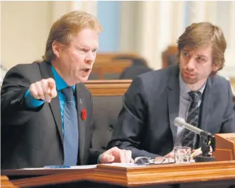  ??  ?? Le porte-parole de l’opposition officielle en matière d’agricultur­e, André Villeneuve, a notamment lancé au ministre Paradis que l’agricultur­e se porterait mieux sans lui.