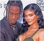  ??  ?? Kylie Jenner y Travis Scott